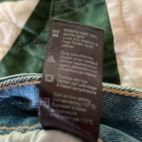 George women’s 12 jean shorts distressed high waist straight fit thru hip thigh - Picture 5 of 9